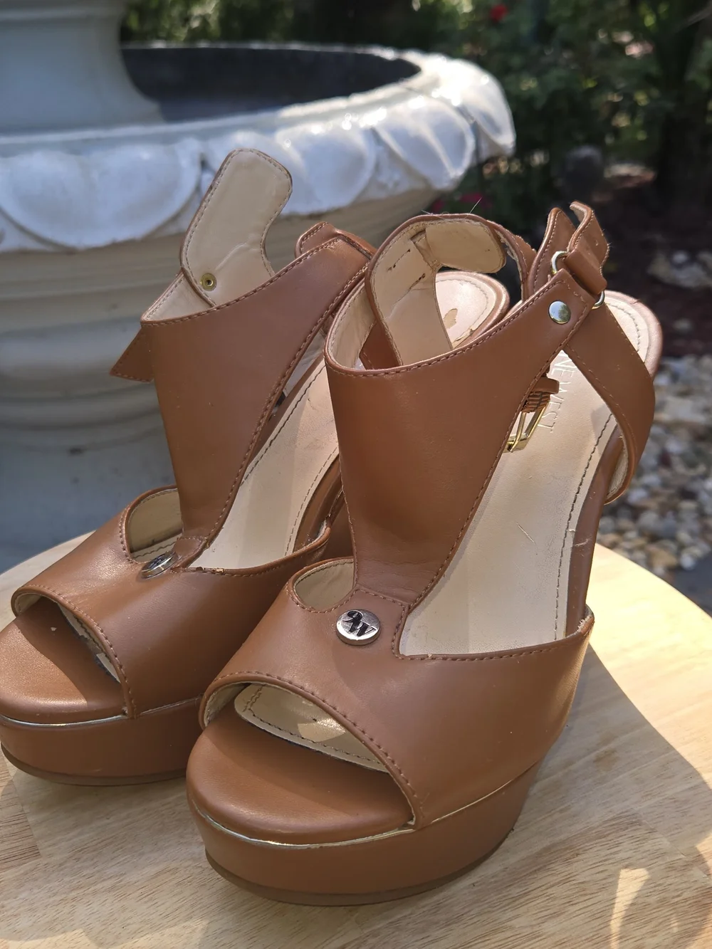 Nine West Tan Leather Platform T-Strap Heels